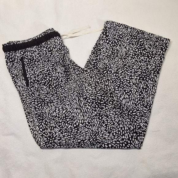 Dkny / Intimates & Sleepwear / Dkny size L - Picture 2 of 11